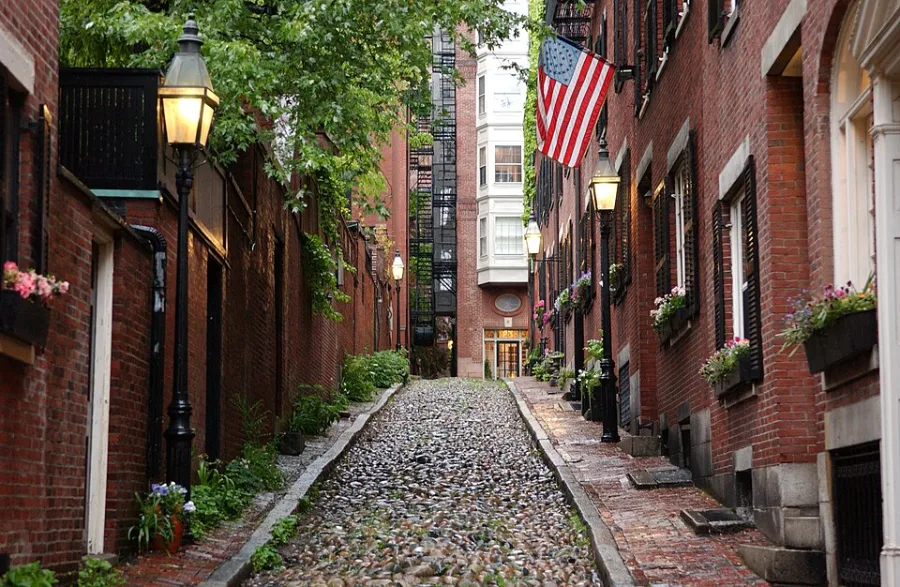 Boston — airport hotels near BOS