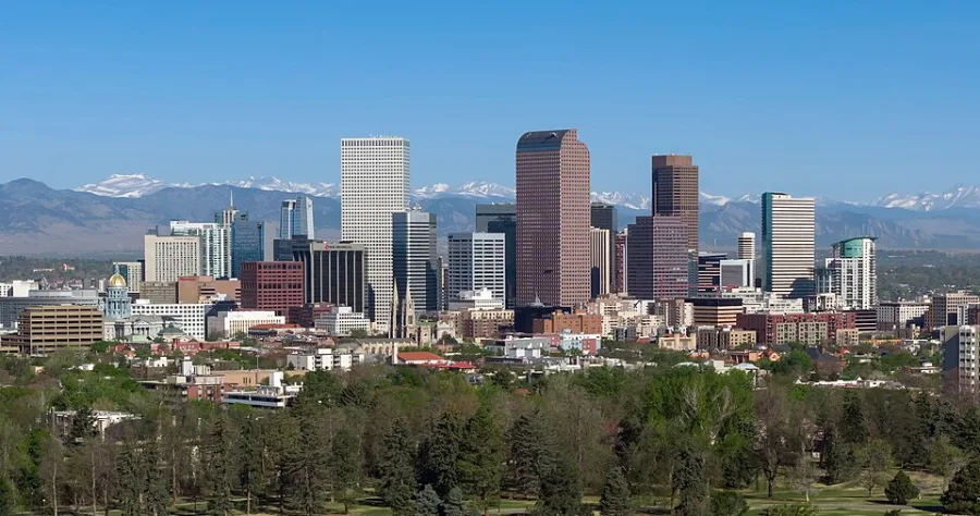 Denver — airport hotels near DEN